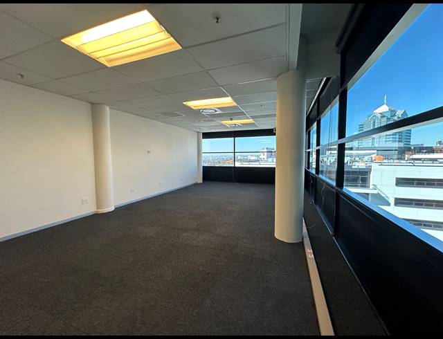 222M² OFFICE TO LET IN SANDTON CENTRAL